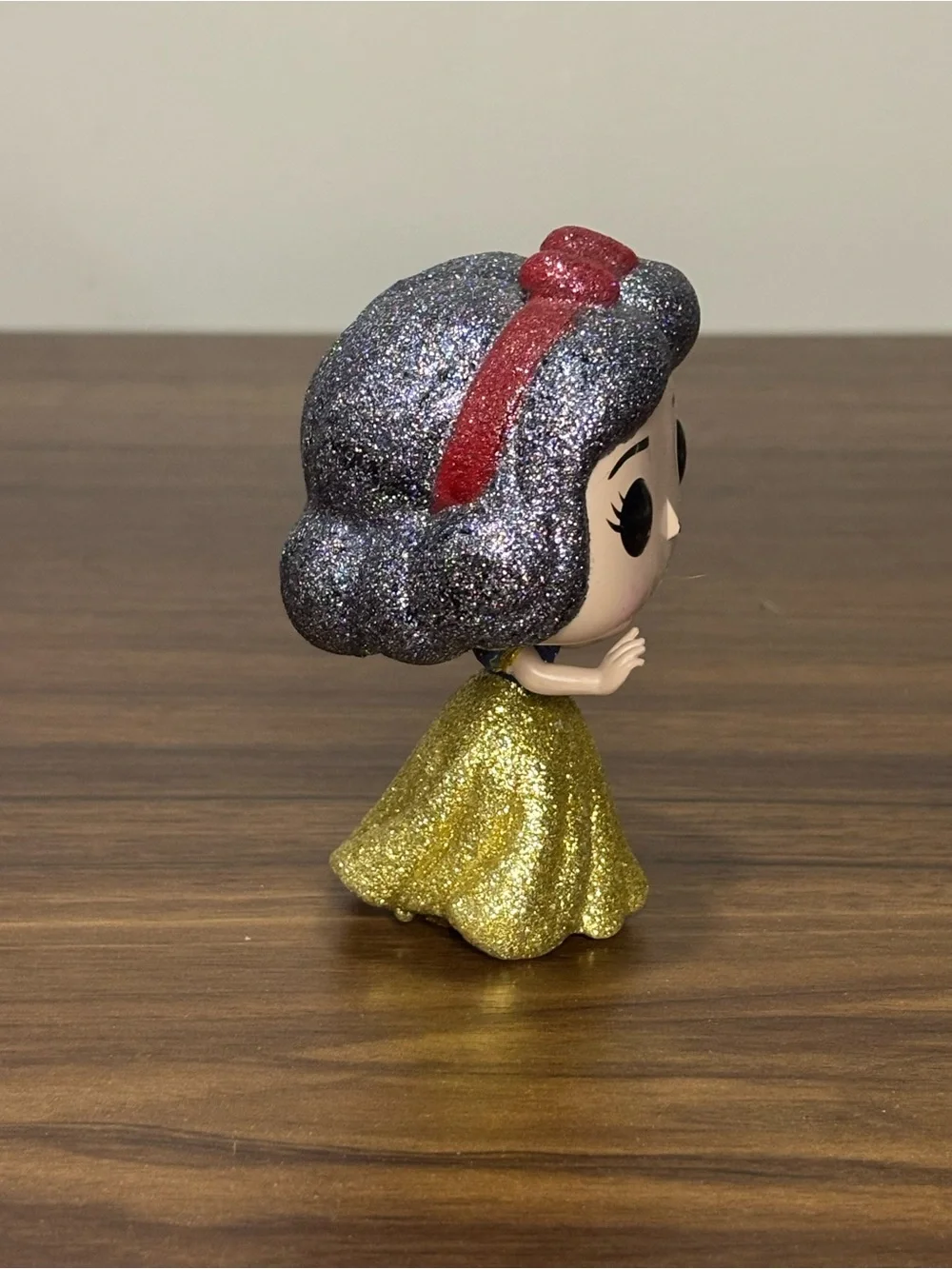 Funko Pop! Disney’s Snow White #350 Diamond Collection Hot Topic Glitter
